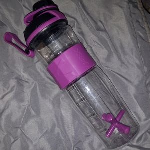 Fit & Fresh JAXX 24 oz Active Sport Shaker Bottle, BPA-Free